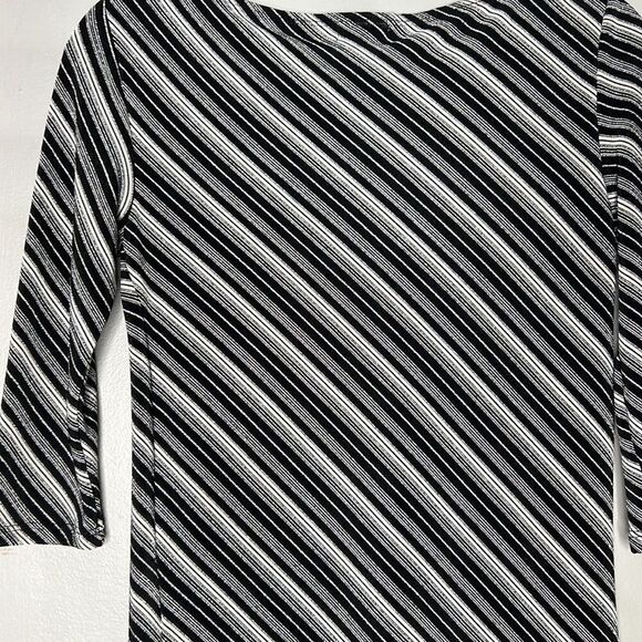 BCBG Paris, vertical striped silver sparkle, 3/4 sleeve, blouse, size medium - Picture 10 of 11